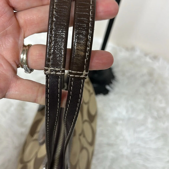 Coach Two Tone Signature Medium Size Tote - Satchel F15112 - Picture 4 of 12